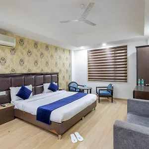 Vedas Heritage - Karol Bagh Hotel